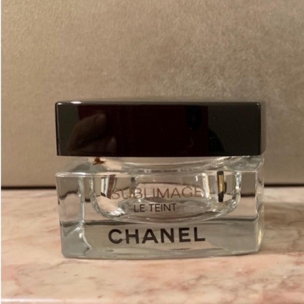 Chanel jar